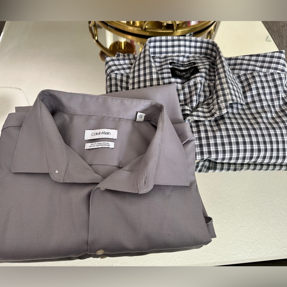 2 Men Button Down Shirts - Picture 3 of 13